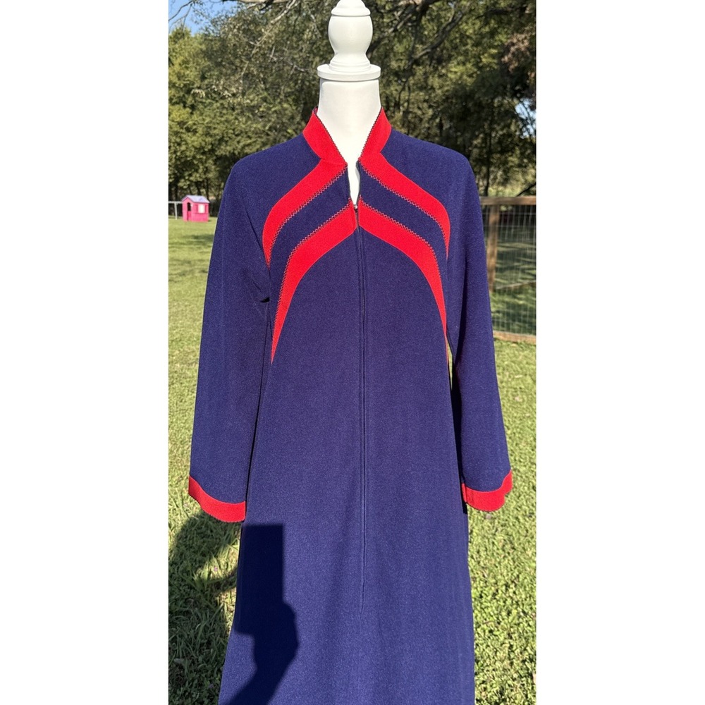 Vintage Lingerie 60s-70s Vassarette Mod Red Strip… - image 2